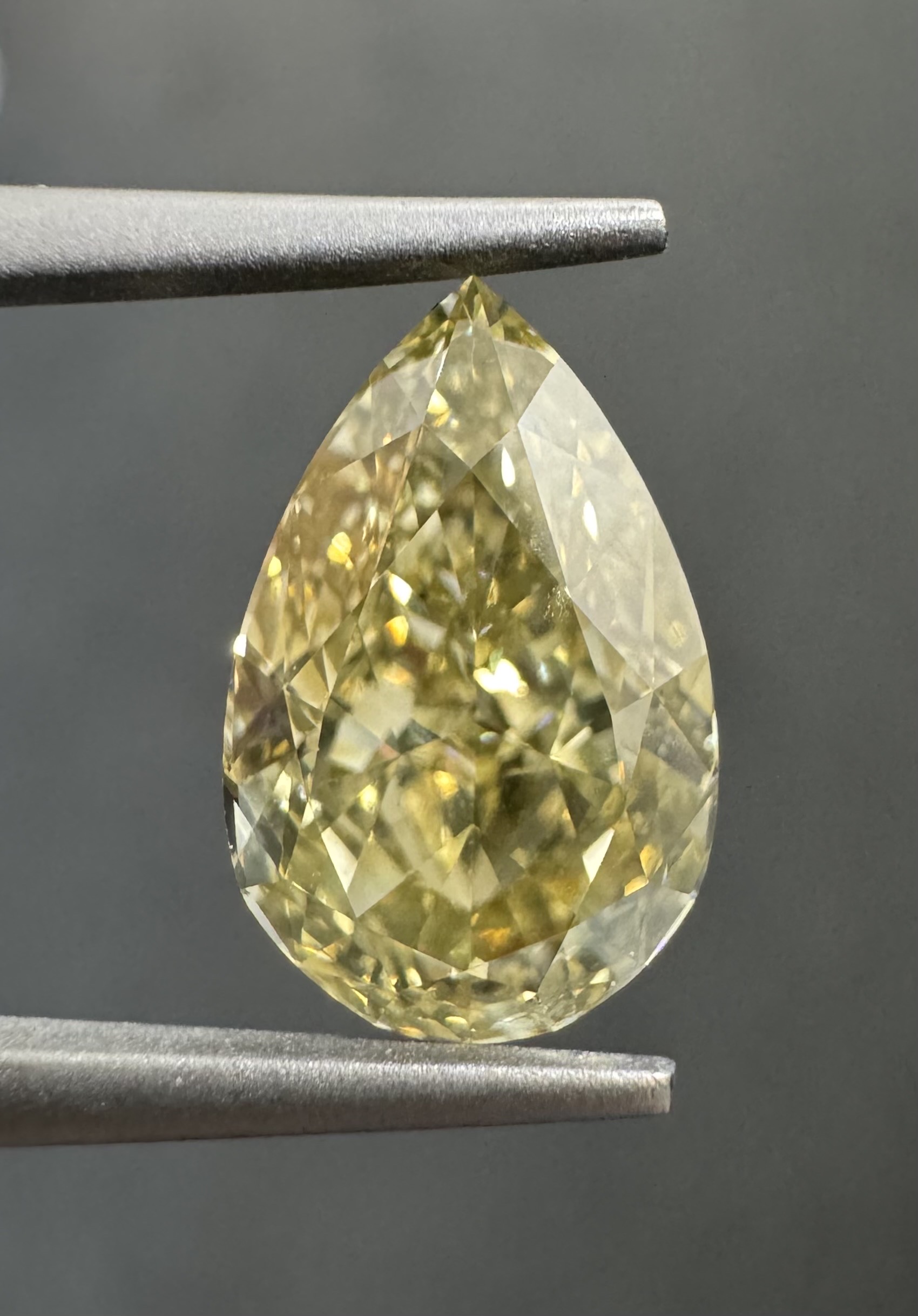 2.45ct  SI1 PEAR