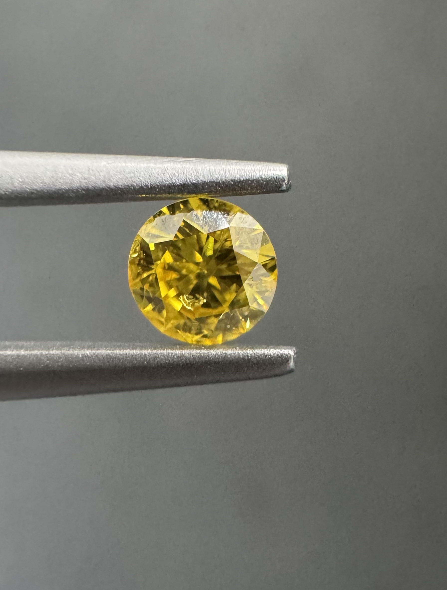 0.19ct  I2 ROUND