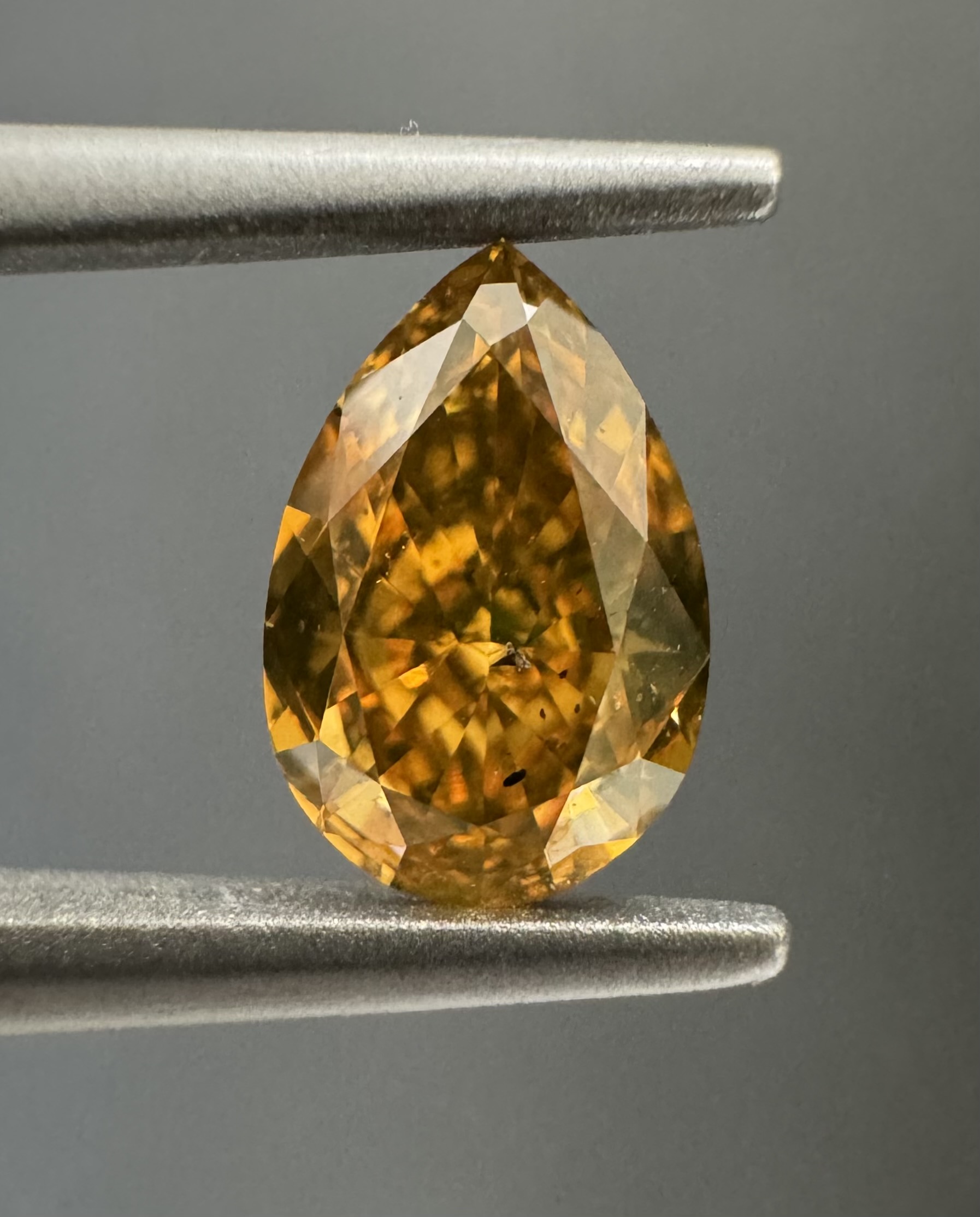 0.55ct  SI2 PEAR