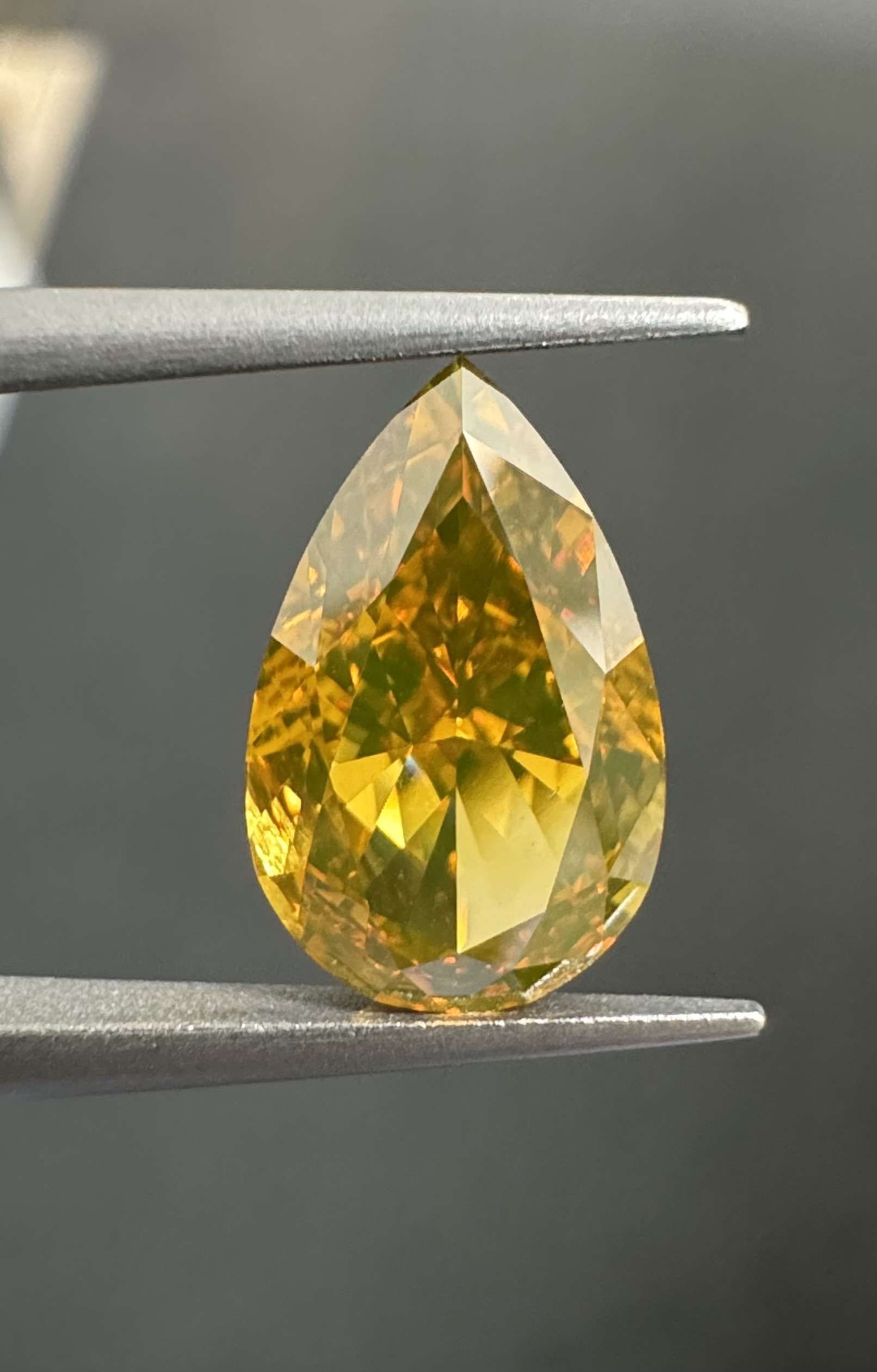 2.53ct  VS2 PEAR