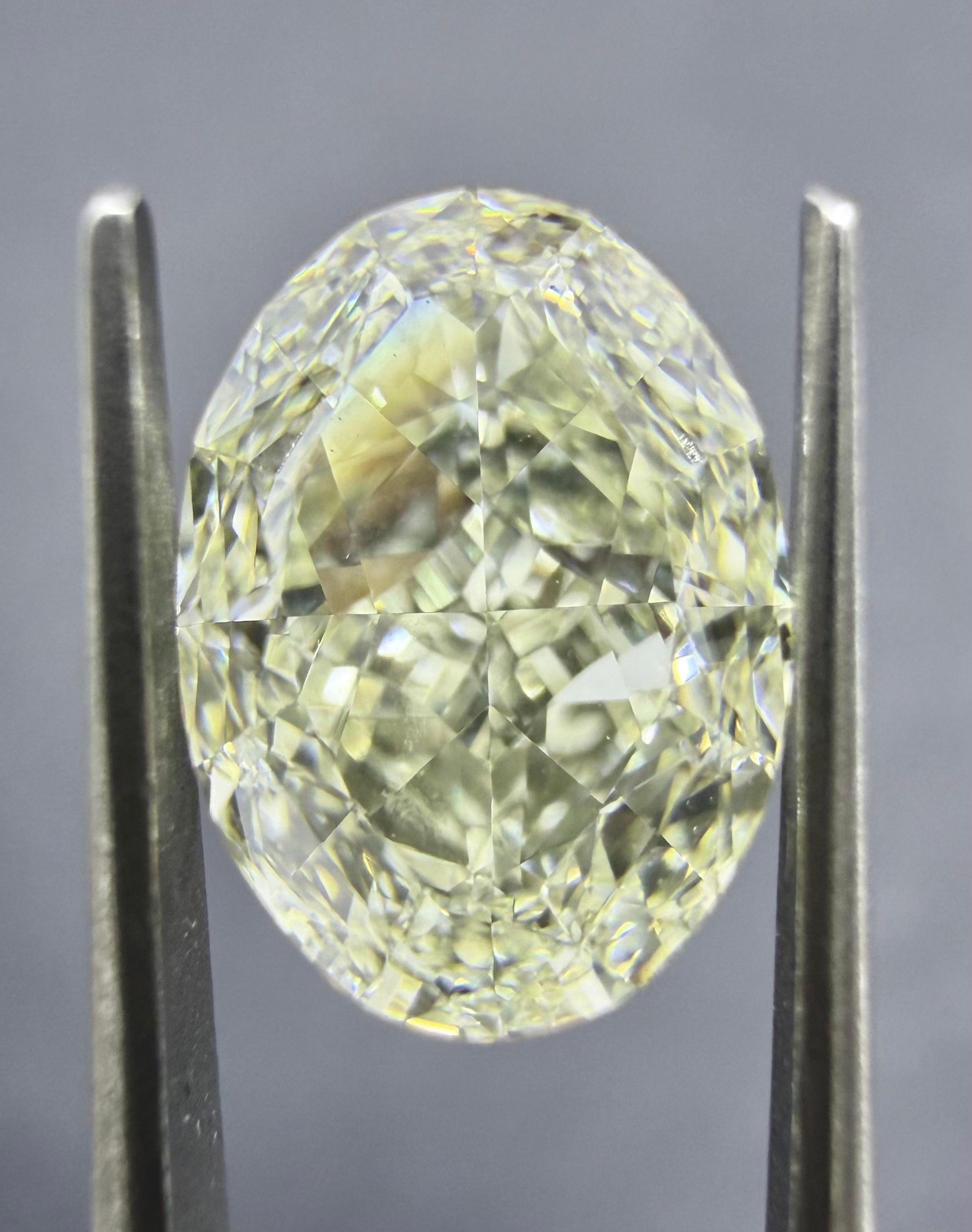2.52 ct Naravni Oval S-T VVS2