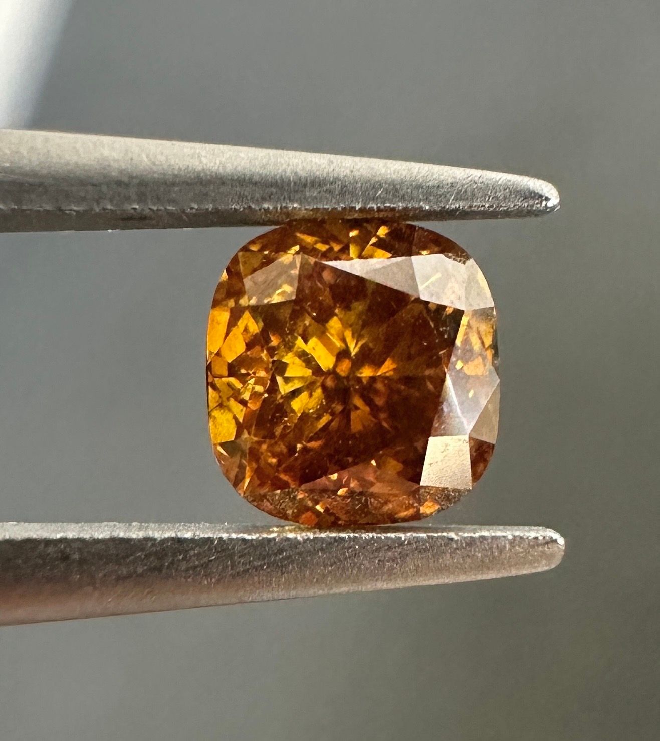 0.53ct  SI2 CUSHION