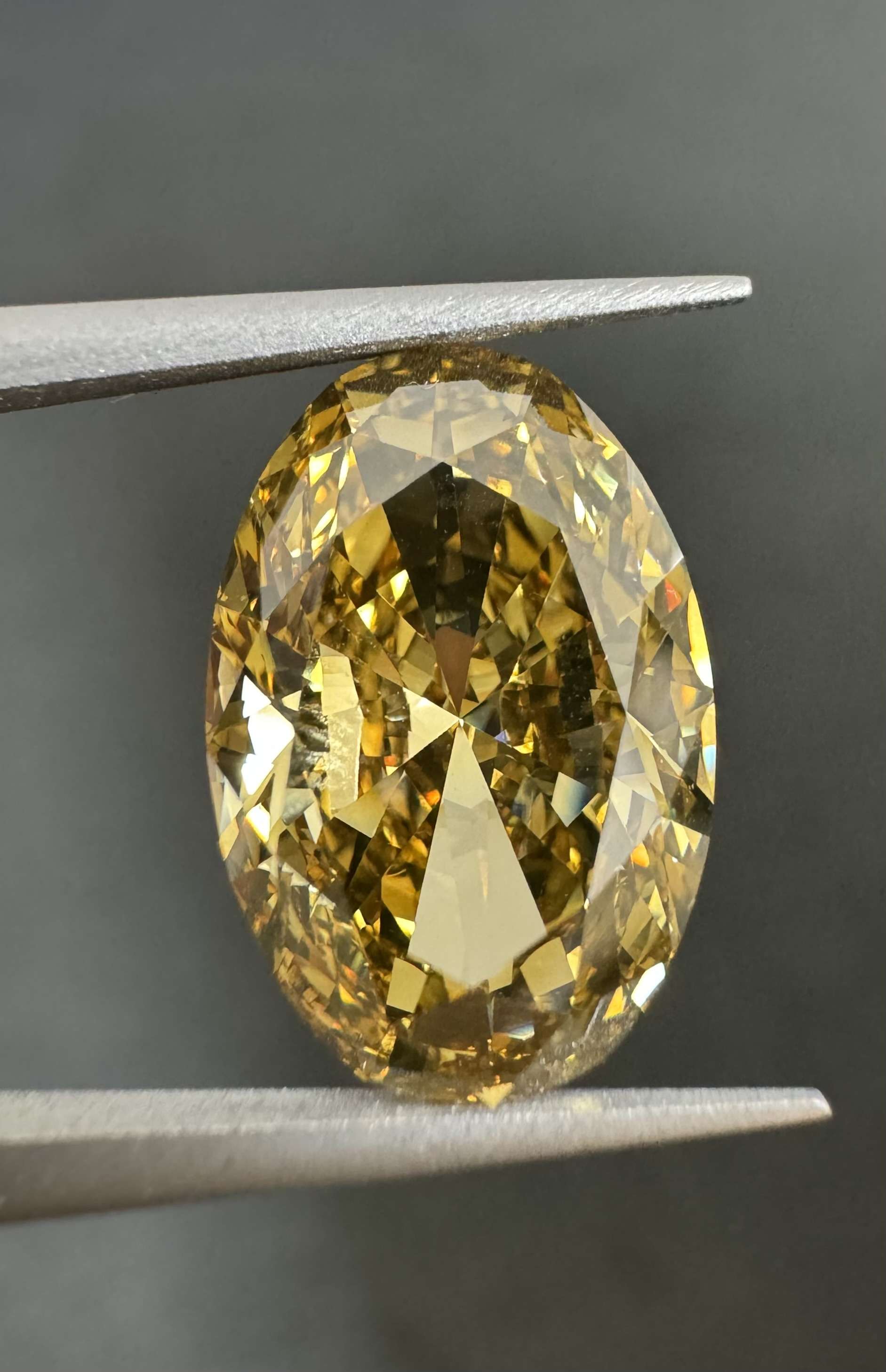 7.08ct  VVS1 OVAL