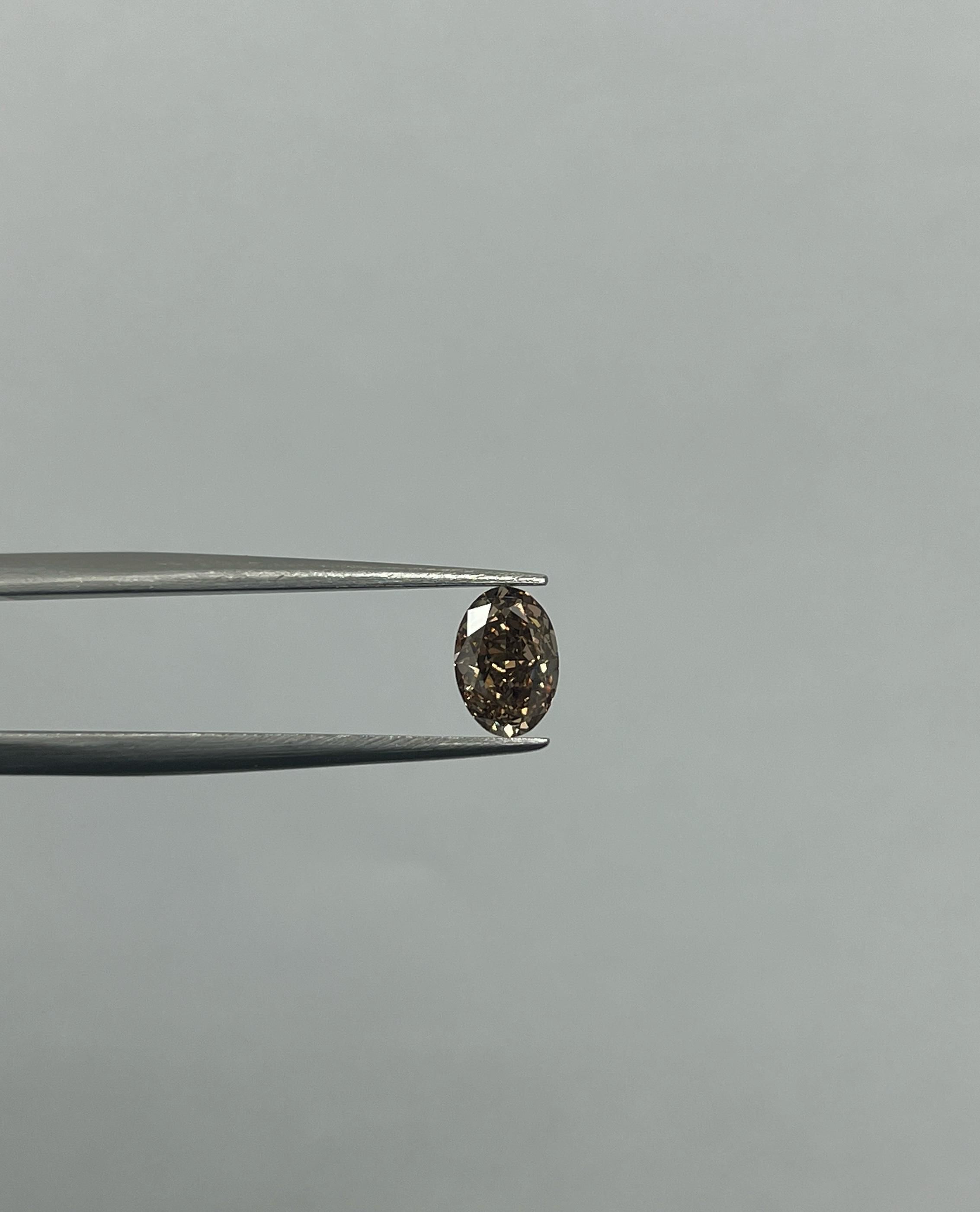 1.01ct  VS2 OVAL