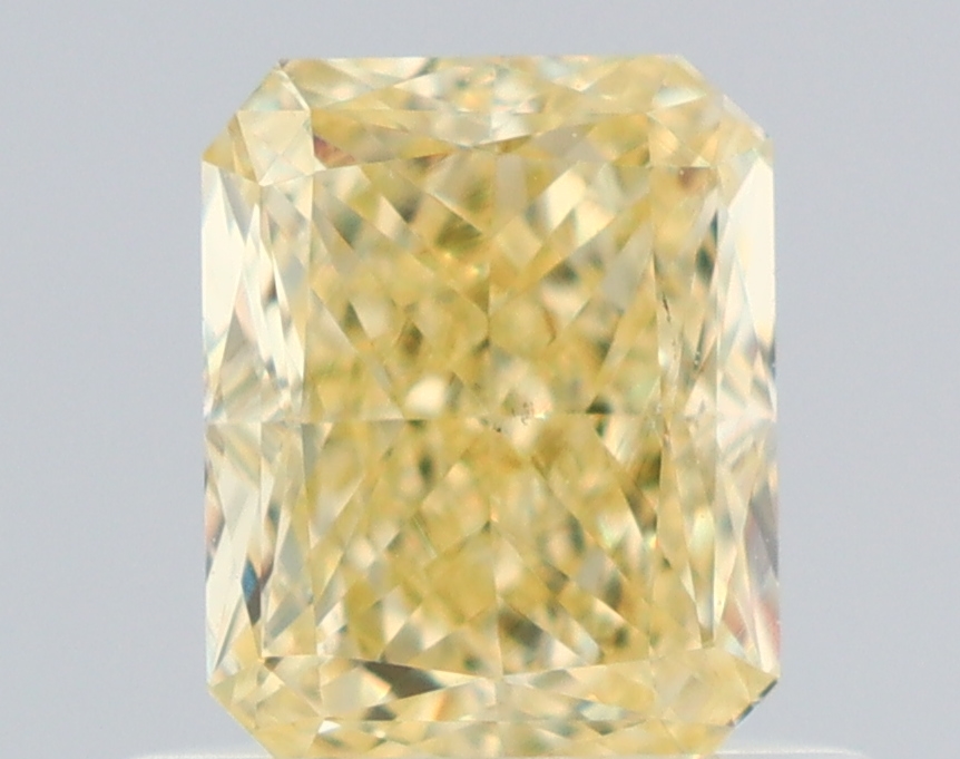 0.7ct  SI1 RADIANT