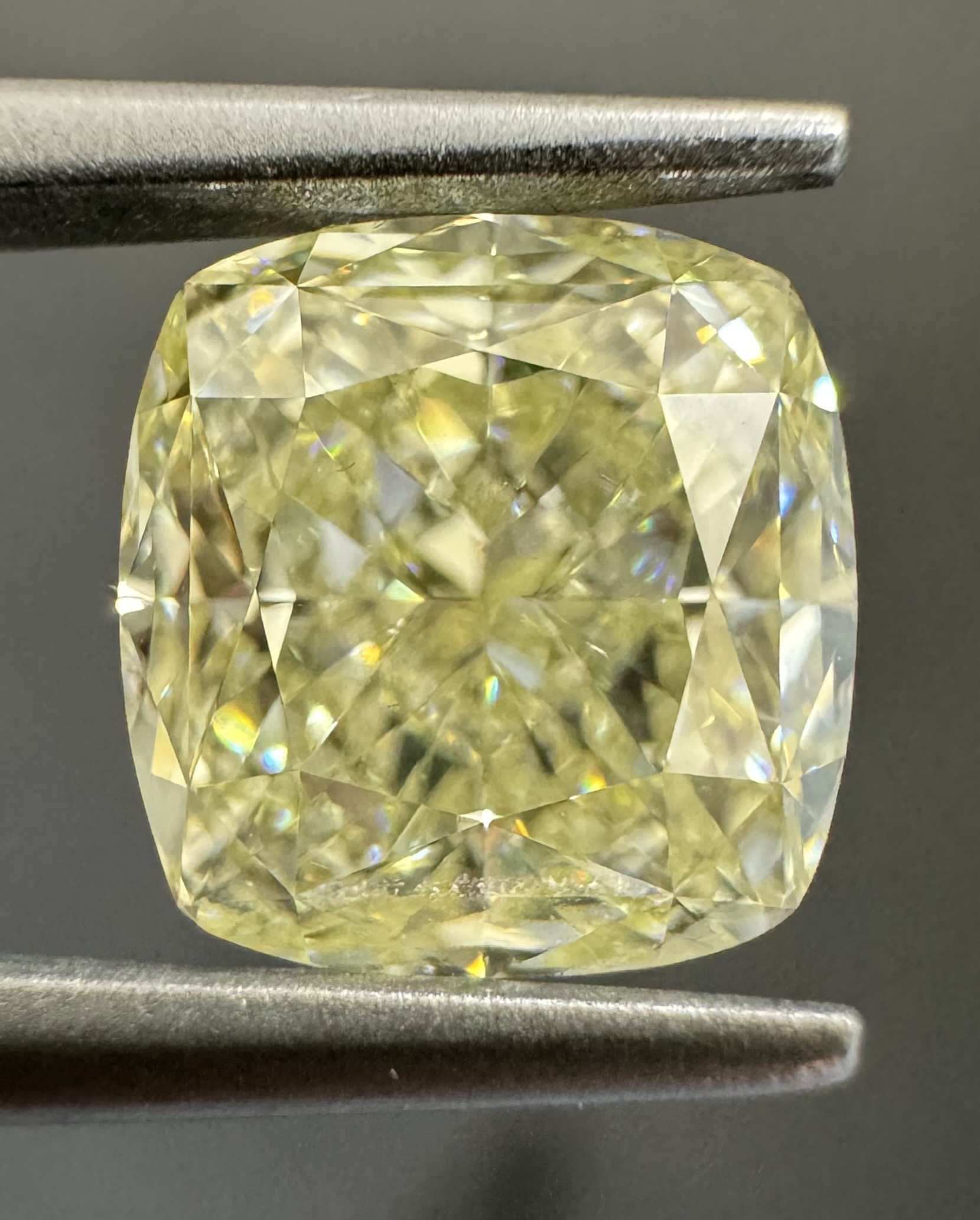 2.12ct W-X SI1 CUSHION