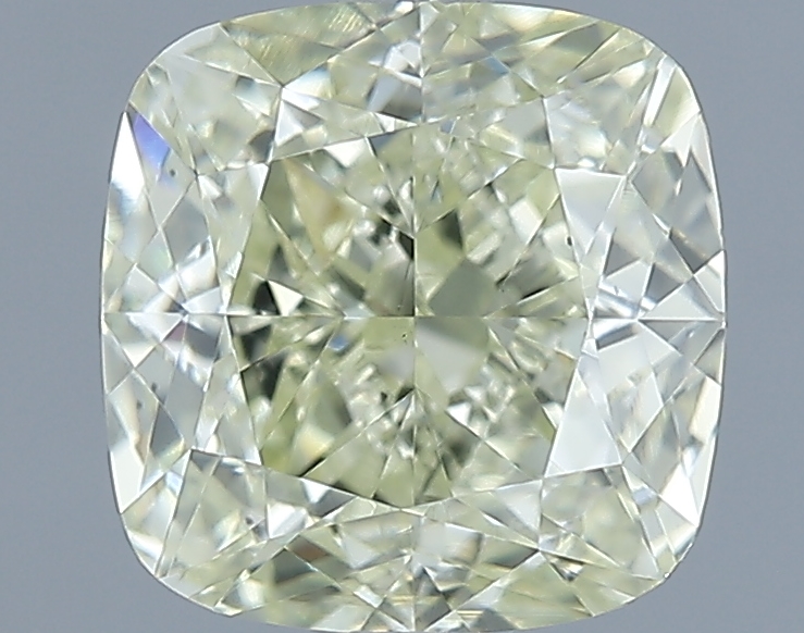 2.31 ct Prirodni Cushion O-Z VS2