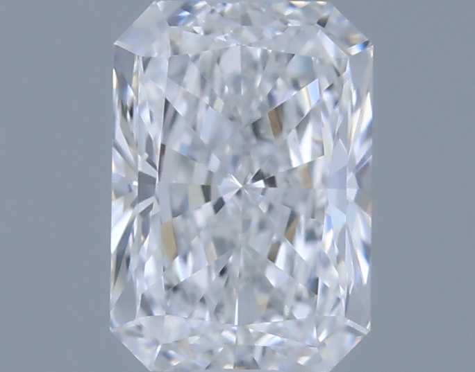 0.4 ct Přírodní Radiant E VS1