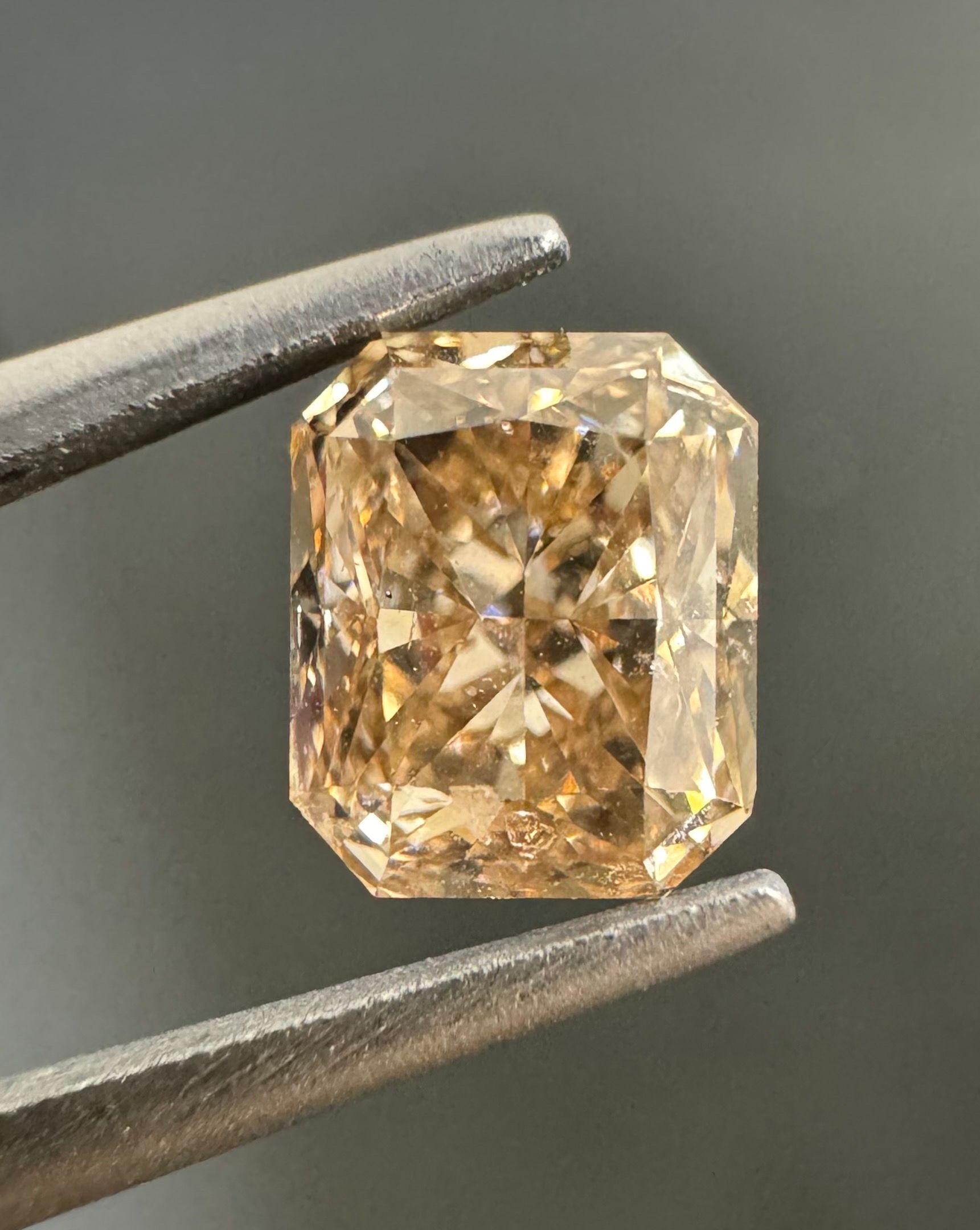 0.9ct  I1 RADIANT