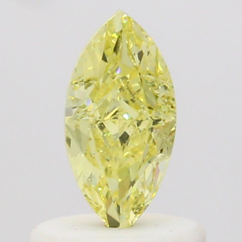 0.57 ct Přírodní Barevný Marquise SI1