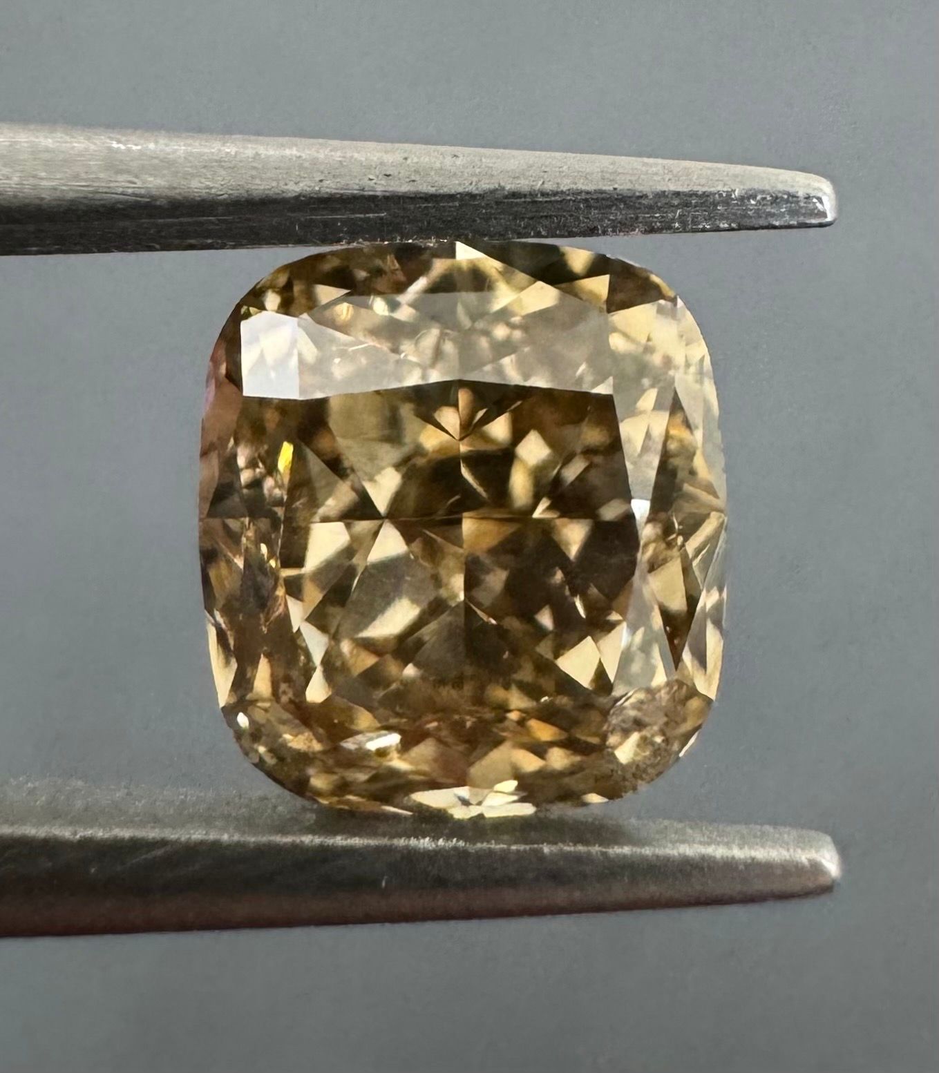 1.03ct  SI1 CUSHION