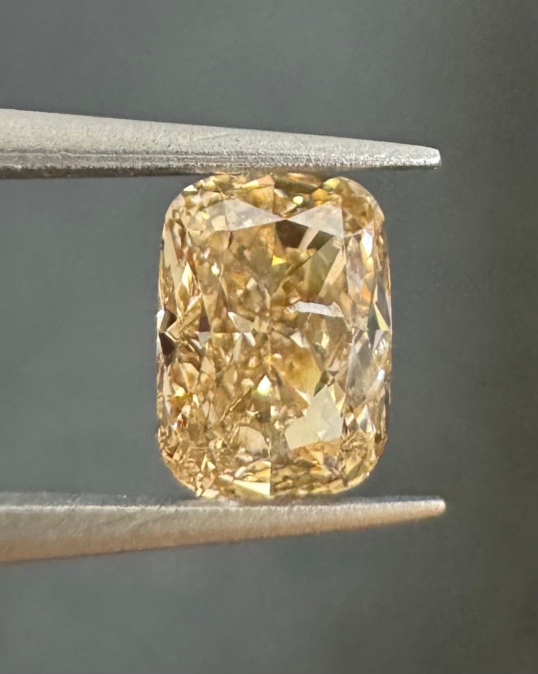 1.03ct  I1 CUSHION