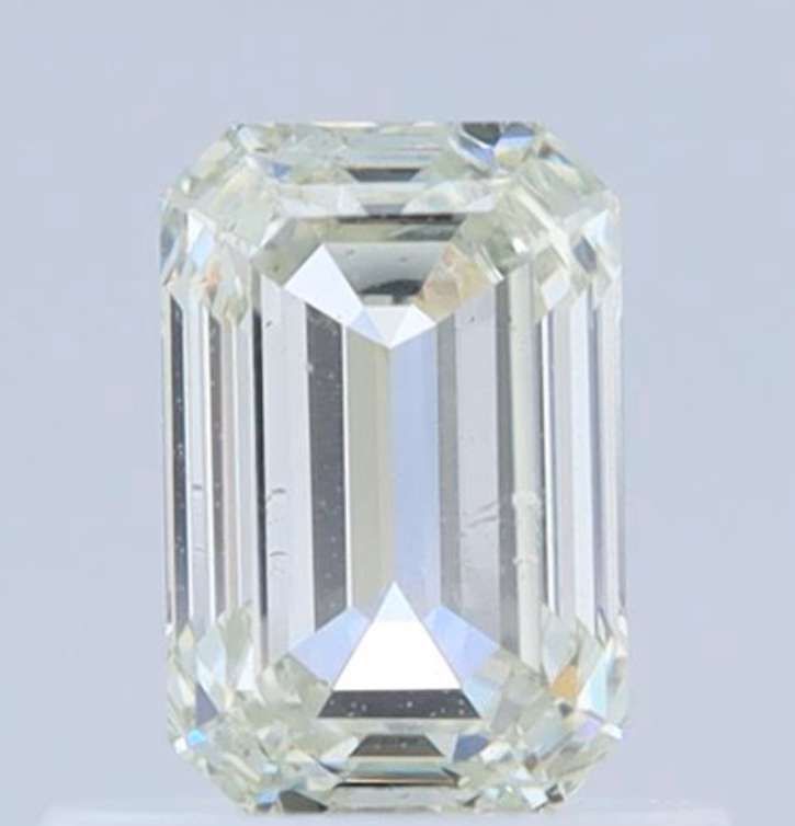 0.71ct  SI1 EMERALD