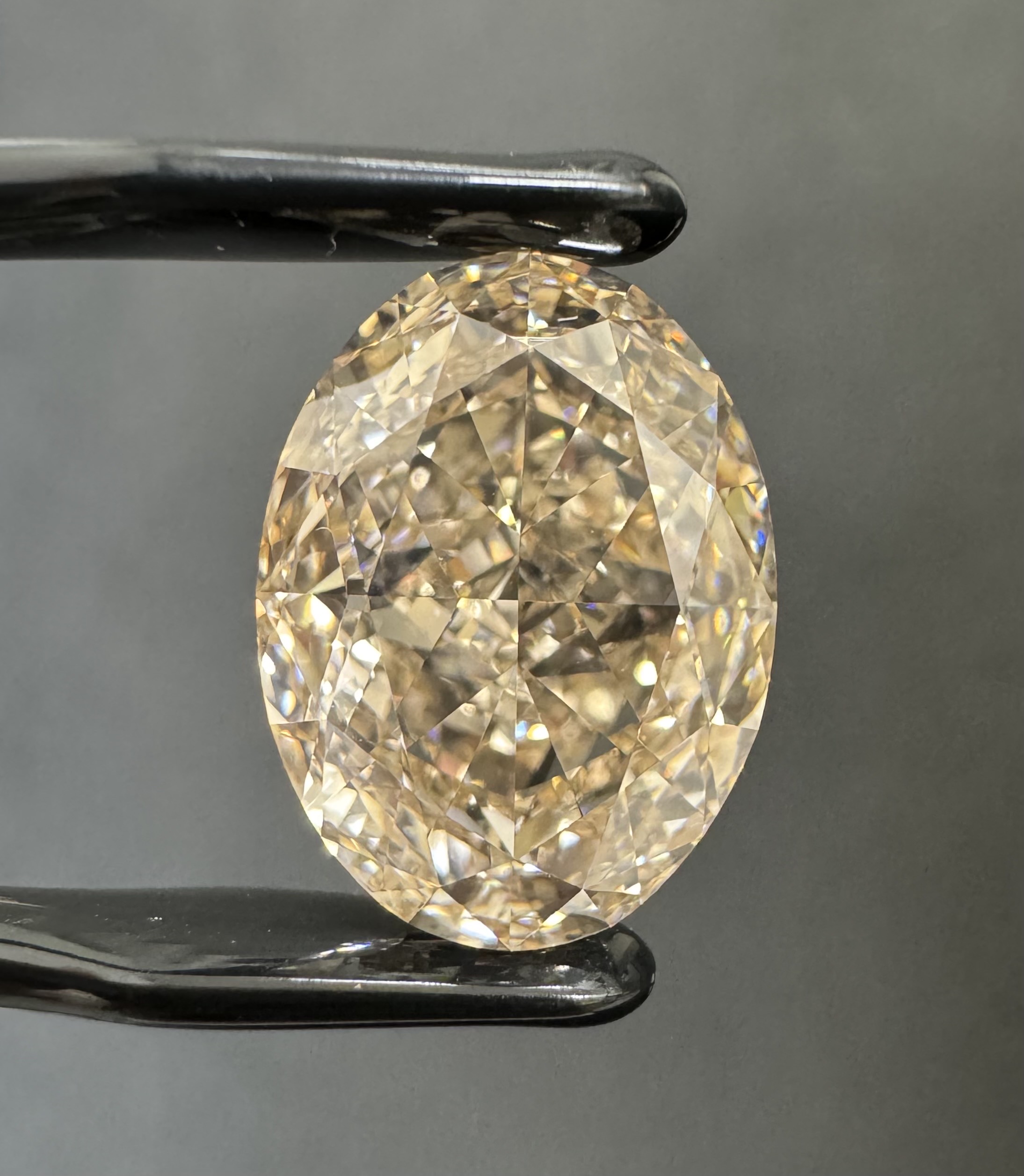 10.12ct  VS1 OVAL