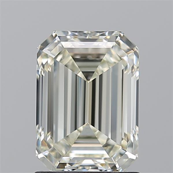 1.72ct M VVS1 EMERALD