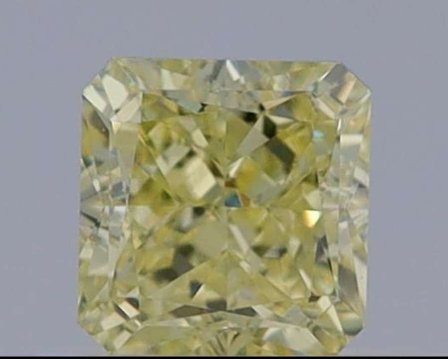 0.5 ct Přírodní Barevný Square VVS1