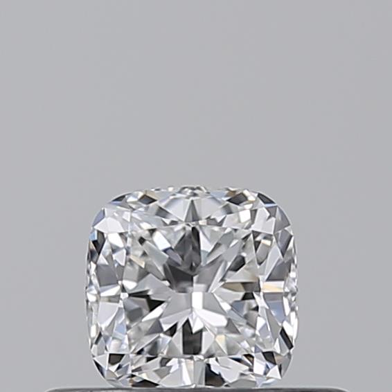 0.32 ct Přírodní Cushion E VVS1