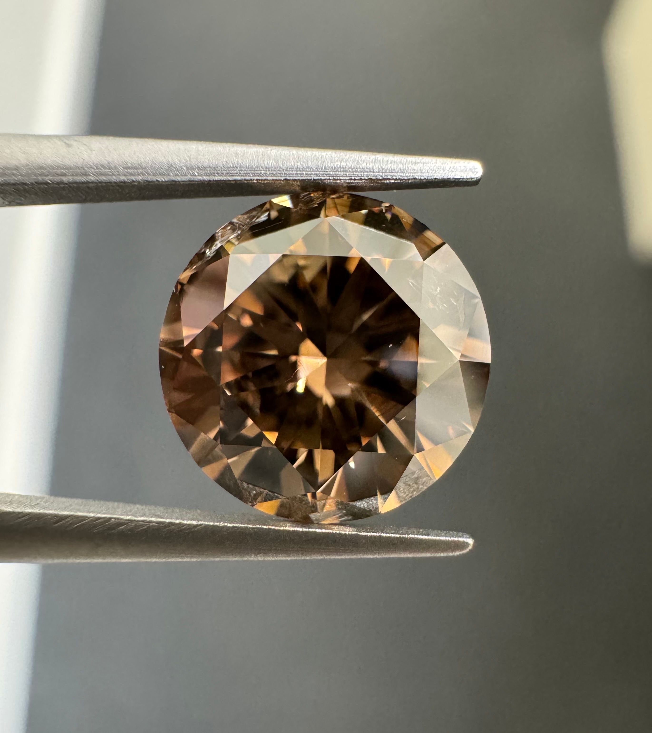 2.37ct  P1 ROUND