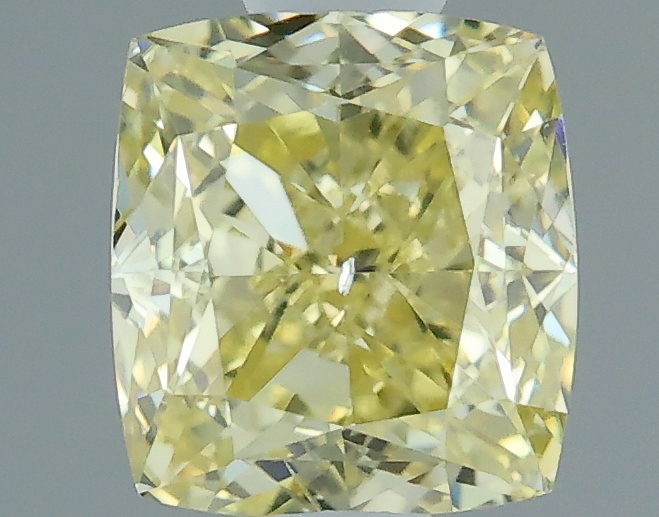 0.53ct FANCY SI1 CU