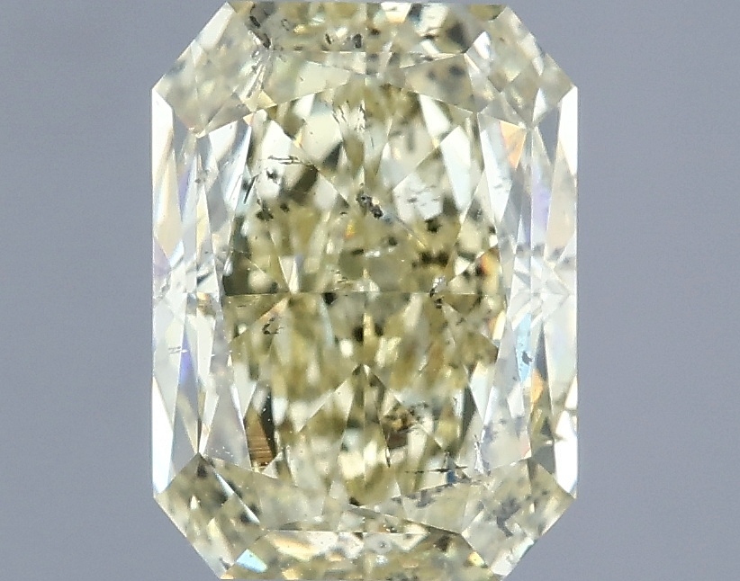 3.02 ct Přírodní Barevný Radiant FANCY SI2