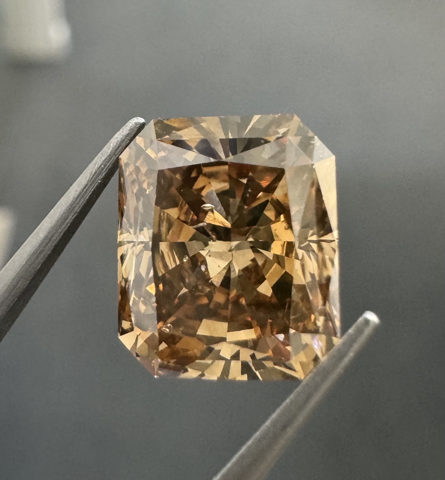 5.22ct  SI2 RADIANT