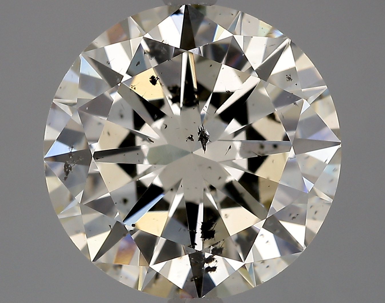 3.82 ct Přírodní Round brilliant K SI2