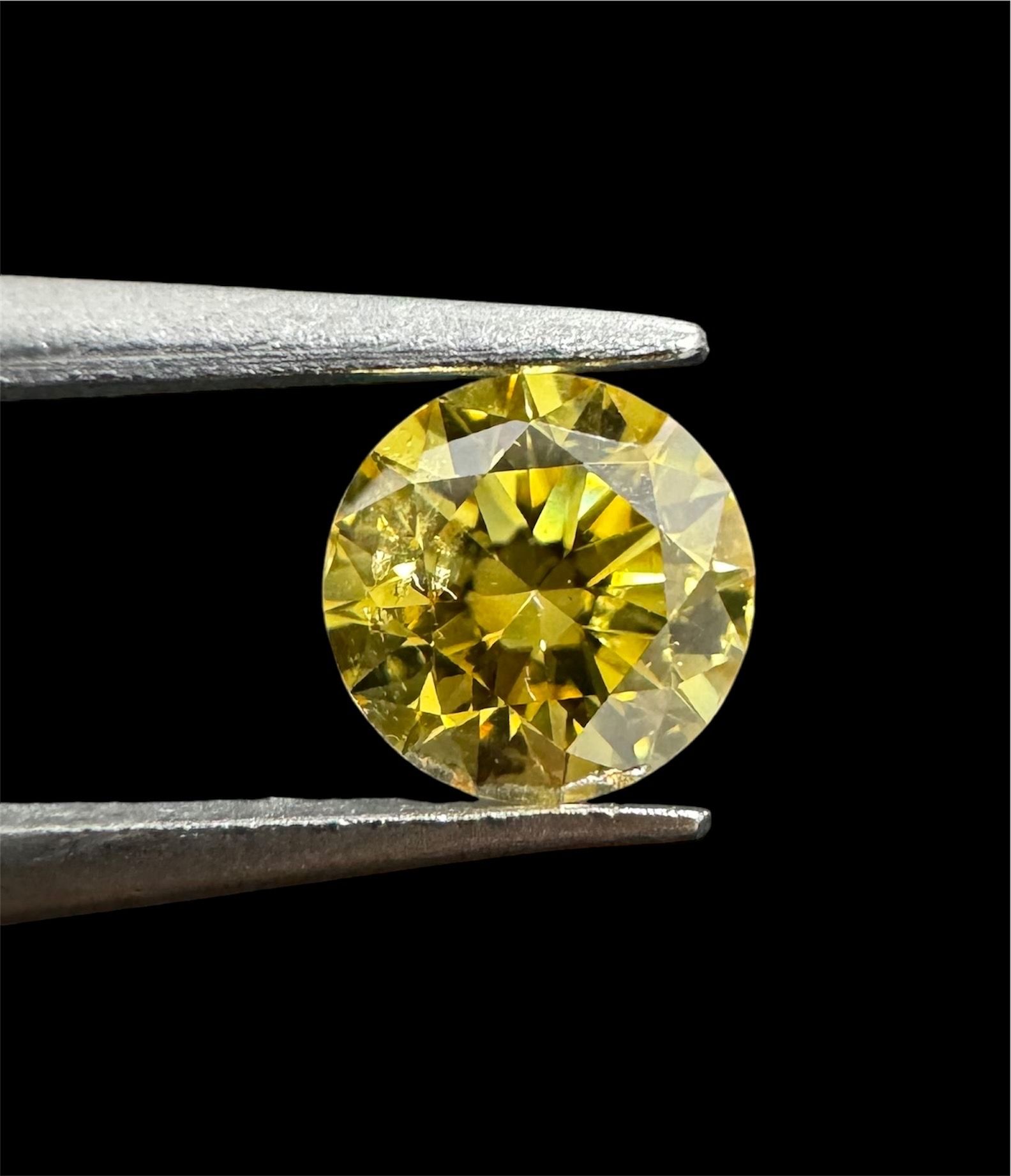 0.18ct  SI1 ROUND