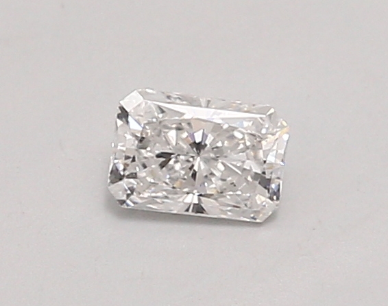 0.34 ct LabGrown Radiant D VS2