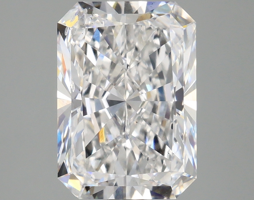 3.06 ct LabGrown Radiant E SI1