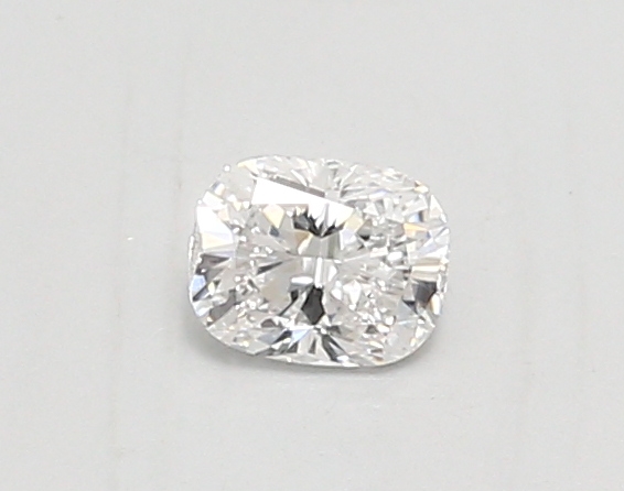 0.32ct D VVS2 CUSHION