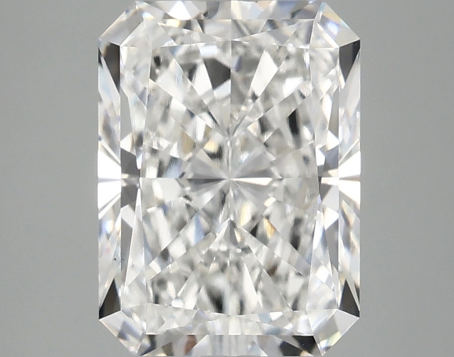 3.34 ct LabGrown Radiant F VS1