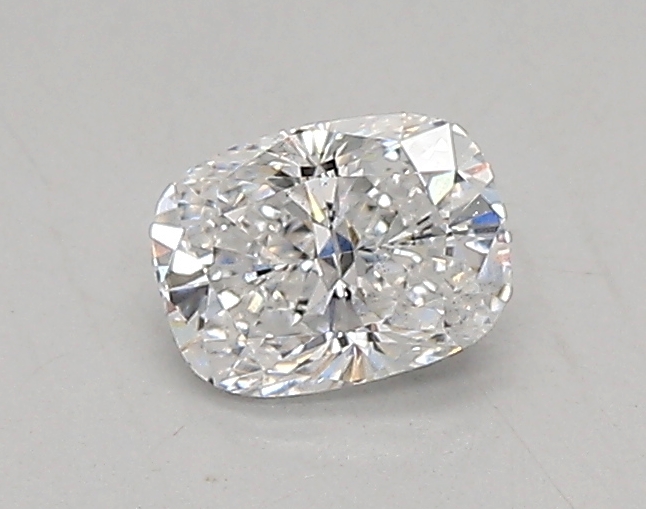0.32ct D VS2 CUSHION