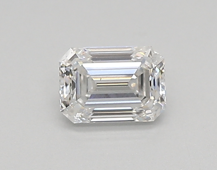 0.3ct F VS1 EMERALD