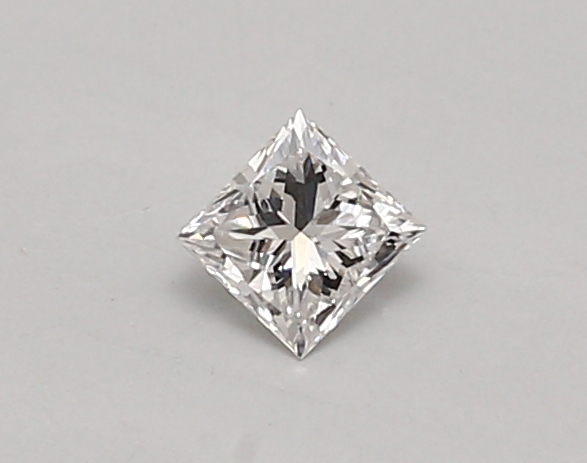 0.32 ct LabGrown Princess D VVS2