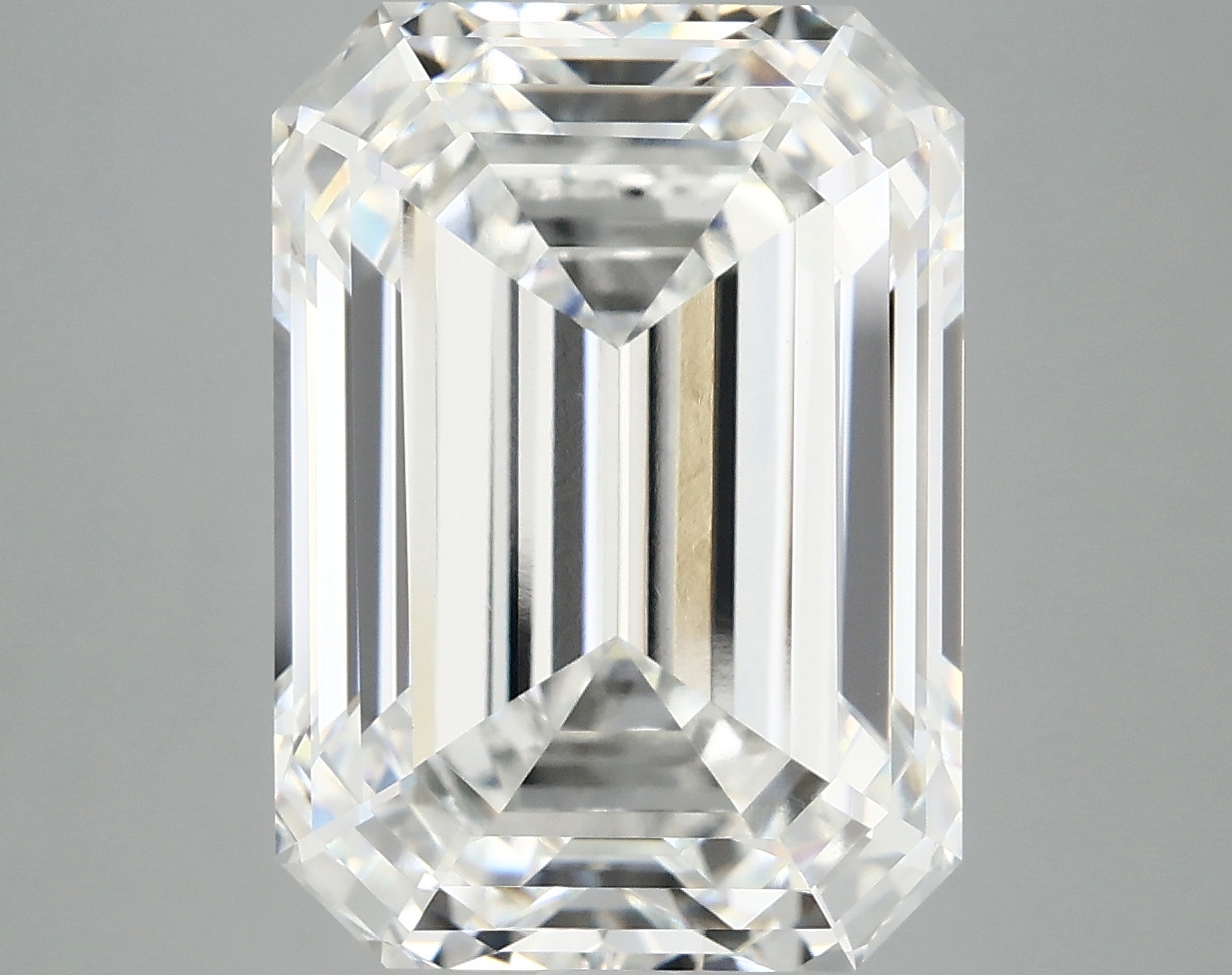 9.8ct F VVS2 EM