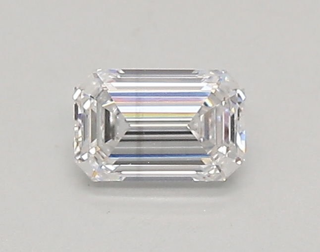 0.31 ct LabGrown Emerald D VS2