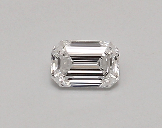 0.3 ct LabGrown Emerald D VS1
