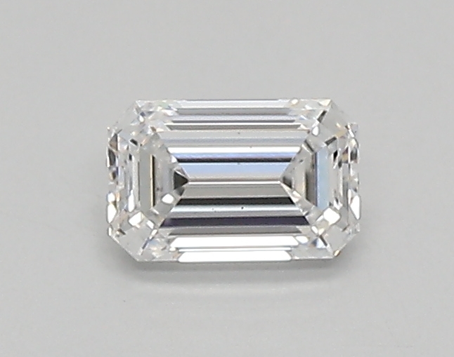 0.32 ct LabGrown Emerald D VS1