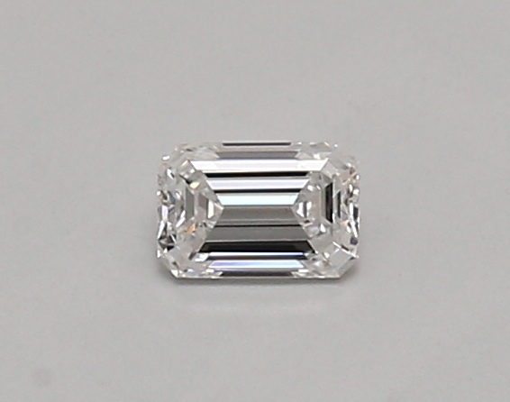 0.3 ct LabGrown Emerald D VVS2
