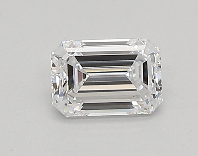 0.38 ct LabGrown Emerald D VVS2
