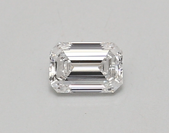 0.34 ct LabGrown Emerald D VVS2