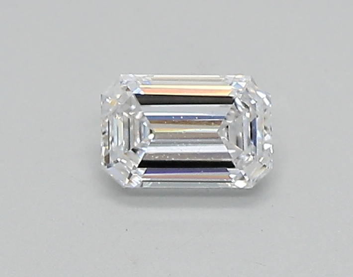 0.3 ct LabGrown Emerald D VVS2