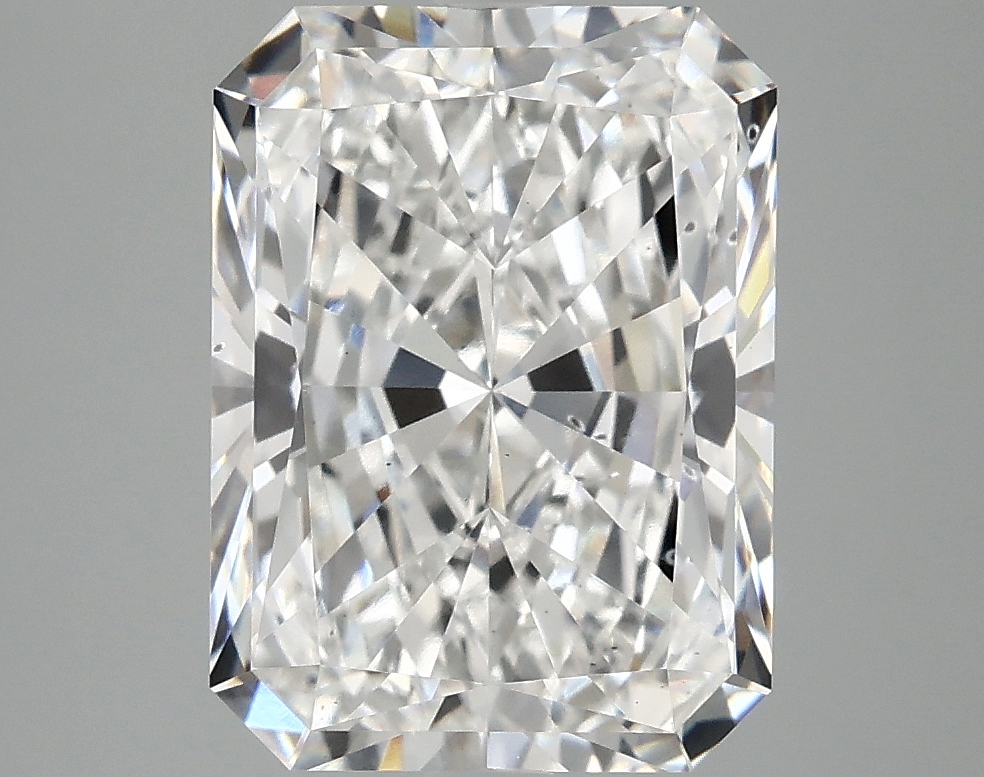 4.59 ct LabGrown Radiant E SI1