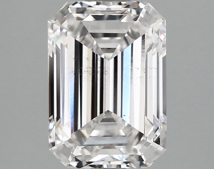 1.83 ct LabGrown Emerald E SI1