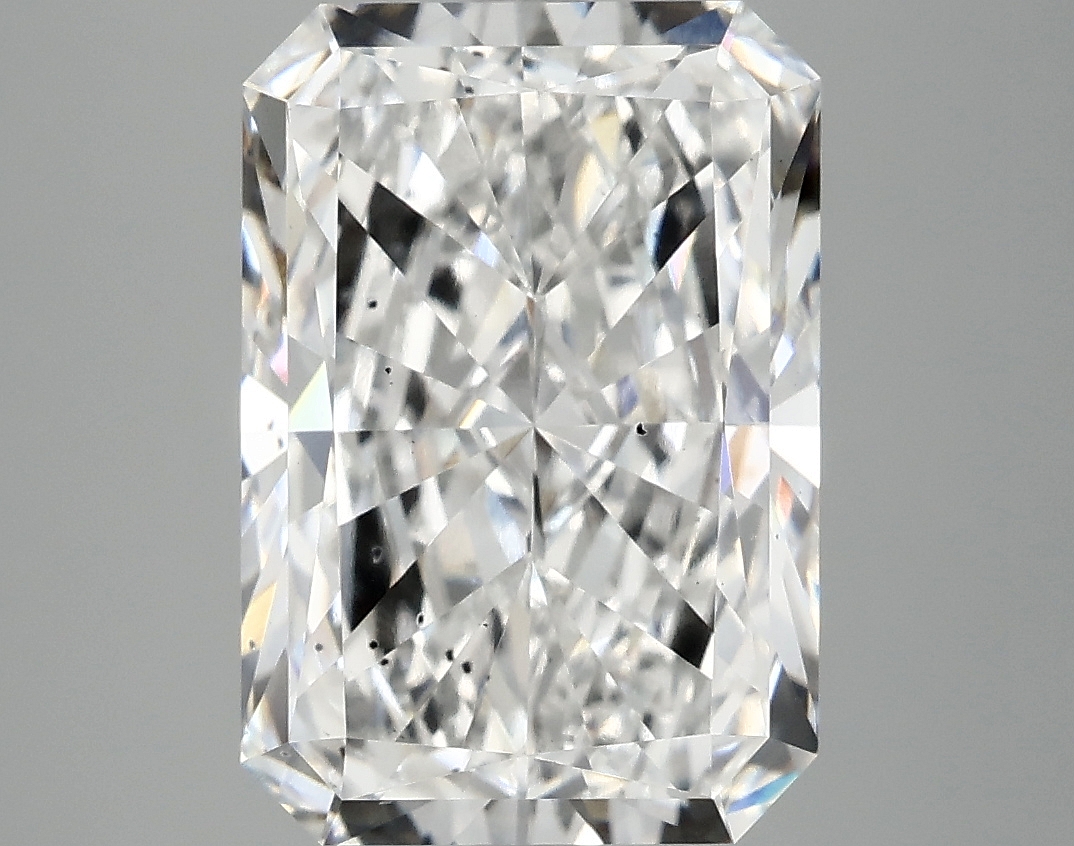 5.02 ct LabGrown Radiant E SI1