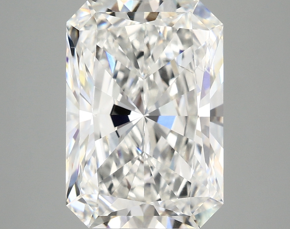 4.38 ct LabGrown Radiant F SI1
