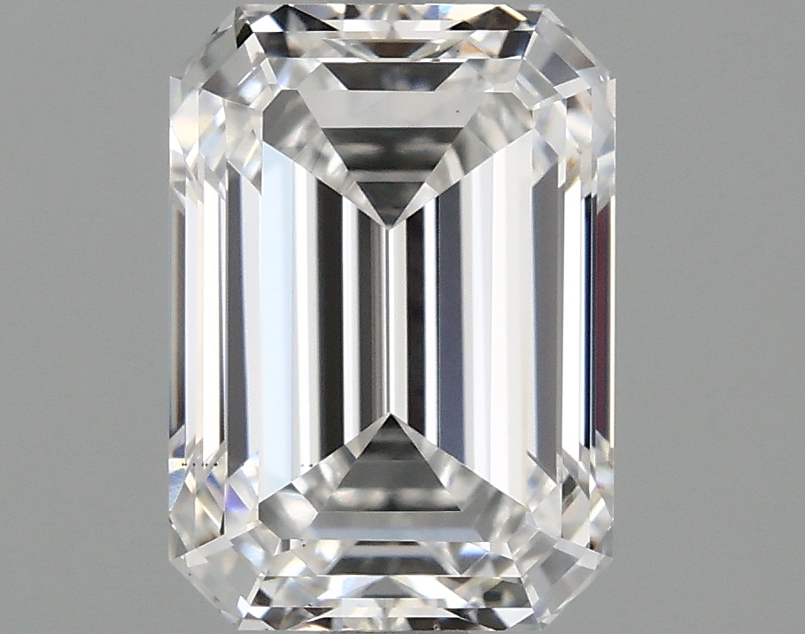1.76 ct LabGrown Emerald E VS1