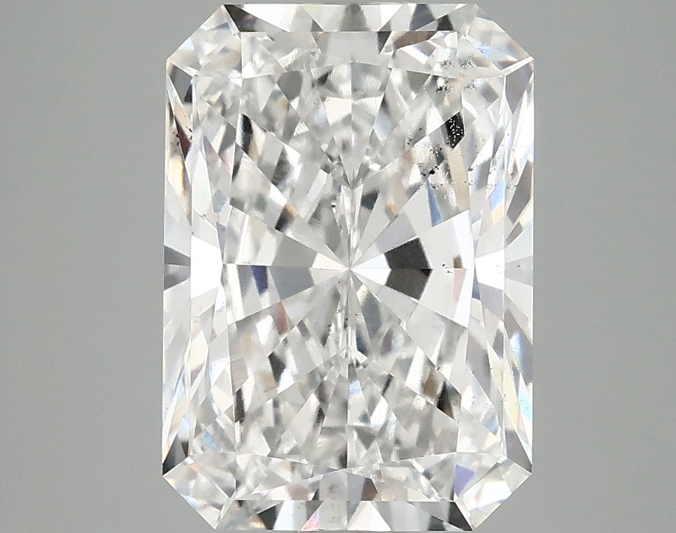 4.09 ct LabGrown Radiant F SI1