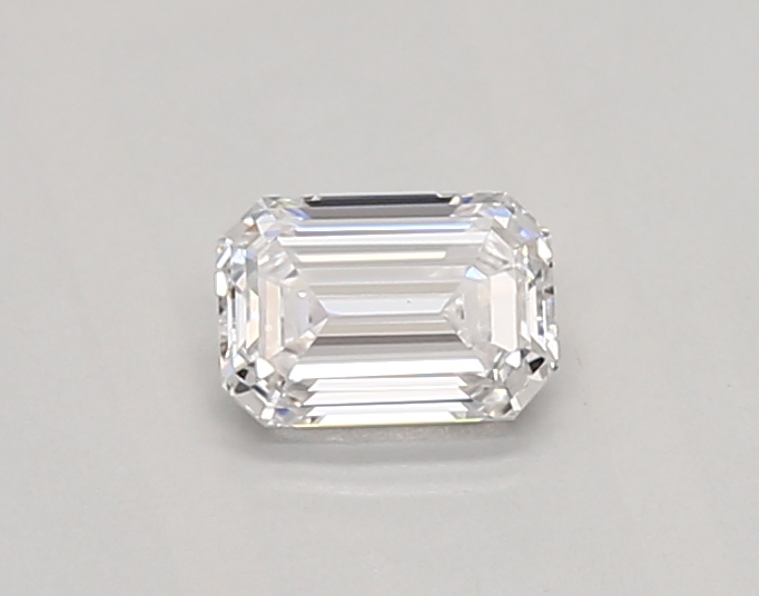 0.33 ct LabGrown Emerald D VVS2