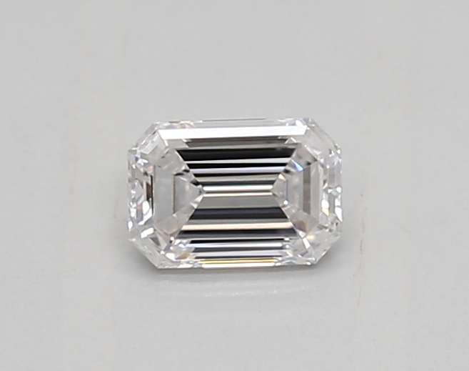 0.3 ct LabGrown Emerald D VVS2